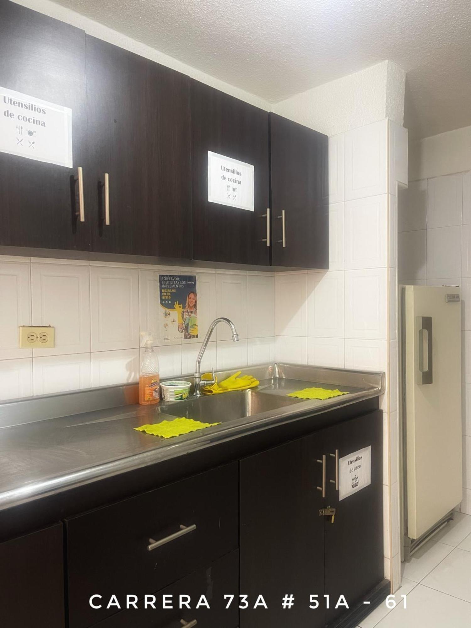 Quarto em Acomodações Particulares A 5 Minutos Del Aeropuerto El Dorado