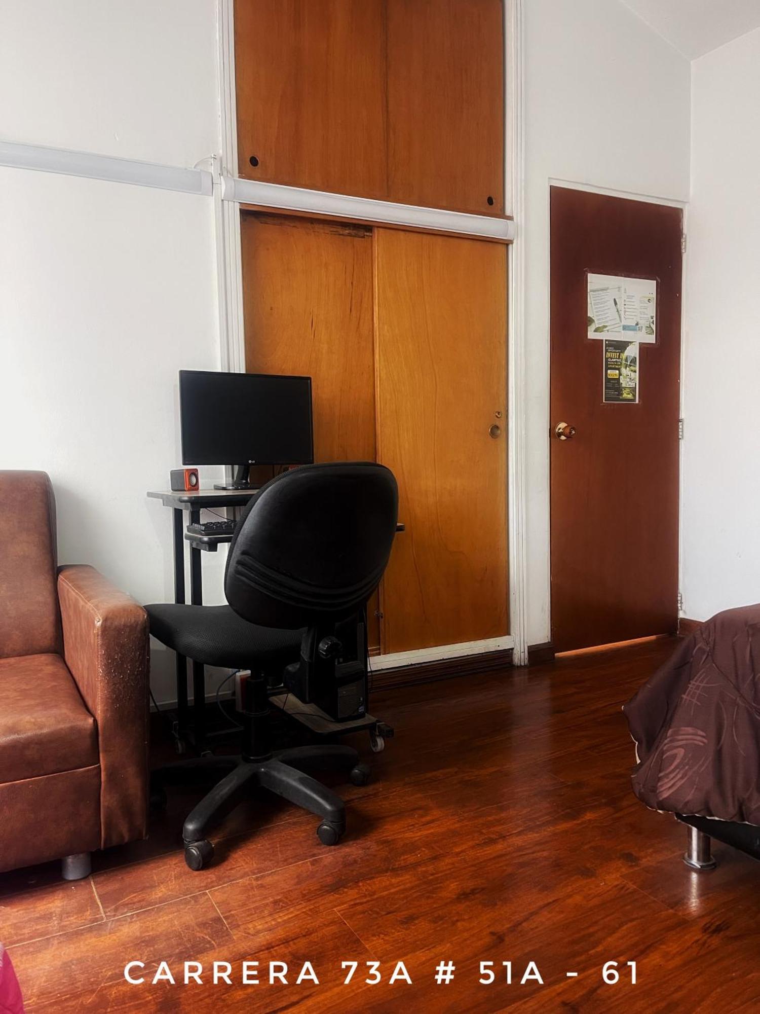 A 5 Minutos Del Aeropuerto El Dorado Quarto em Acomodações Particulares *